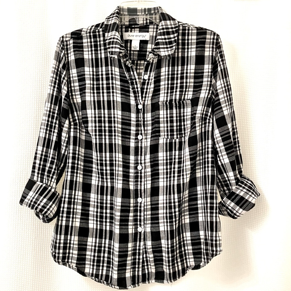 Black and white cotton button down “flannel” shirt, size L-XL